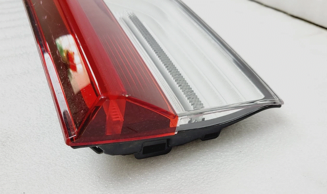 2022 2023 2024 Lincoln Navigator Rear Center Lift Gate LED Tail Light Bar w/CAMERA