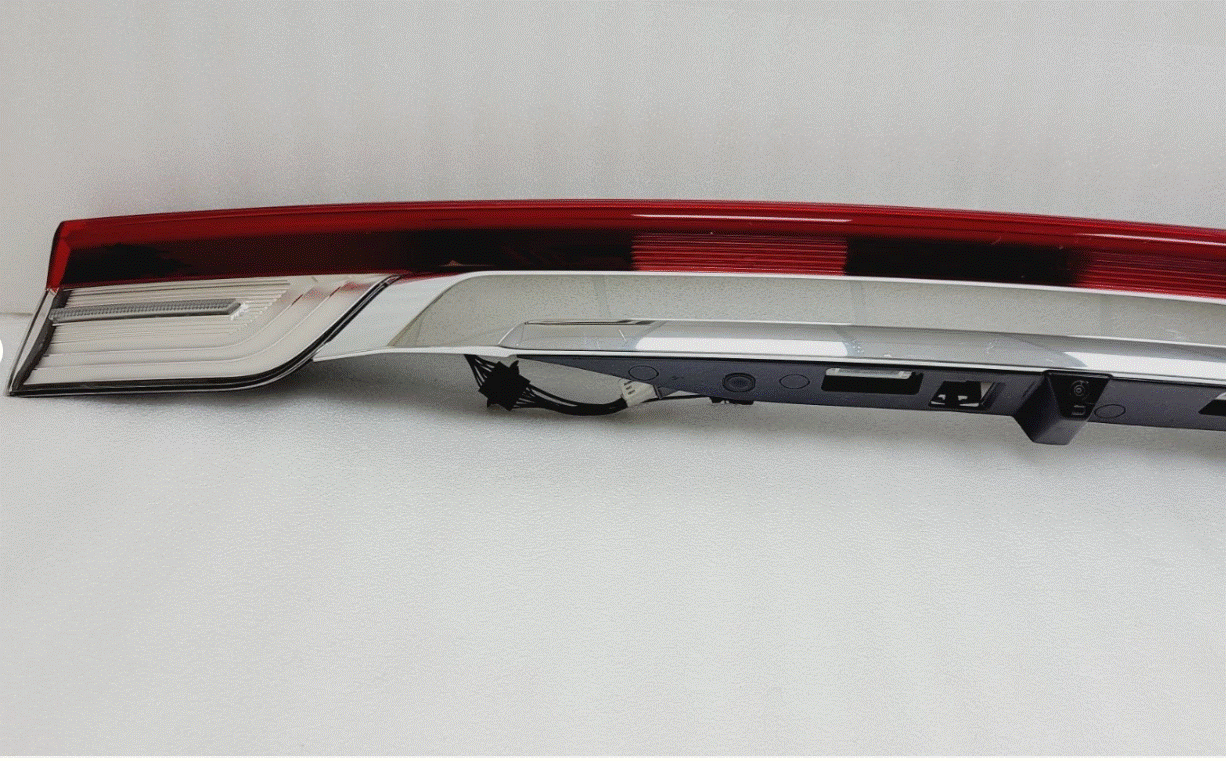 2022 2023 2024 Lincoln Navigator Rear Center Lift Gate LED Tail Light Bar w/CAMERA