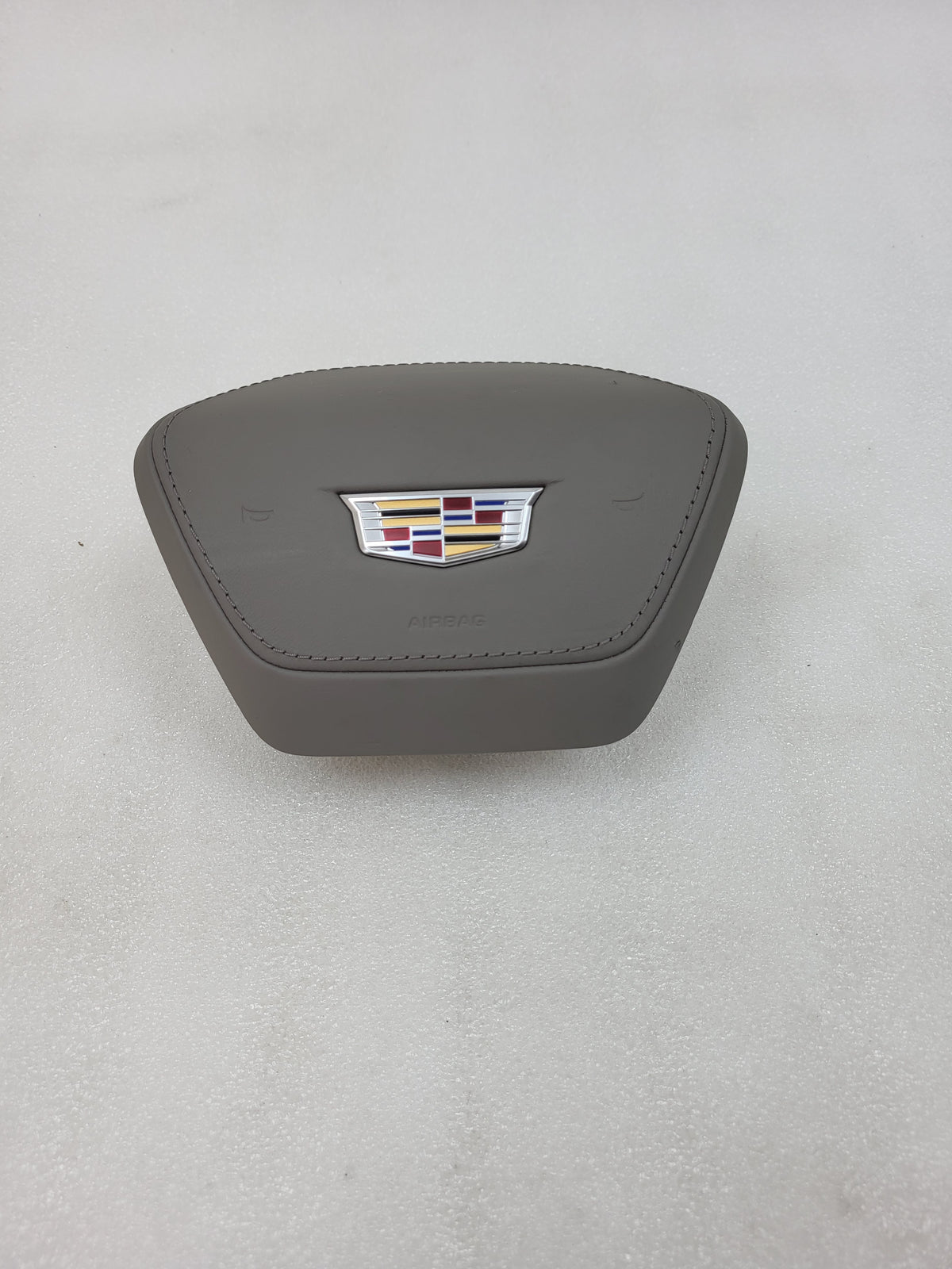 2025-2026 OEM Cadillac Escalade ESV Driver Wheel Airbag W/1 Plug Gideon Leather 85785965, photo 2