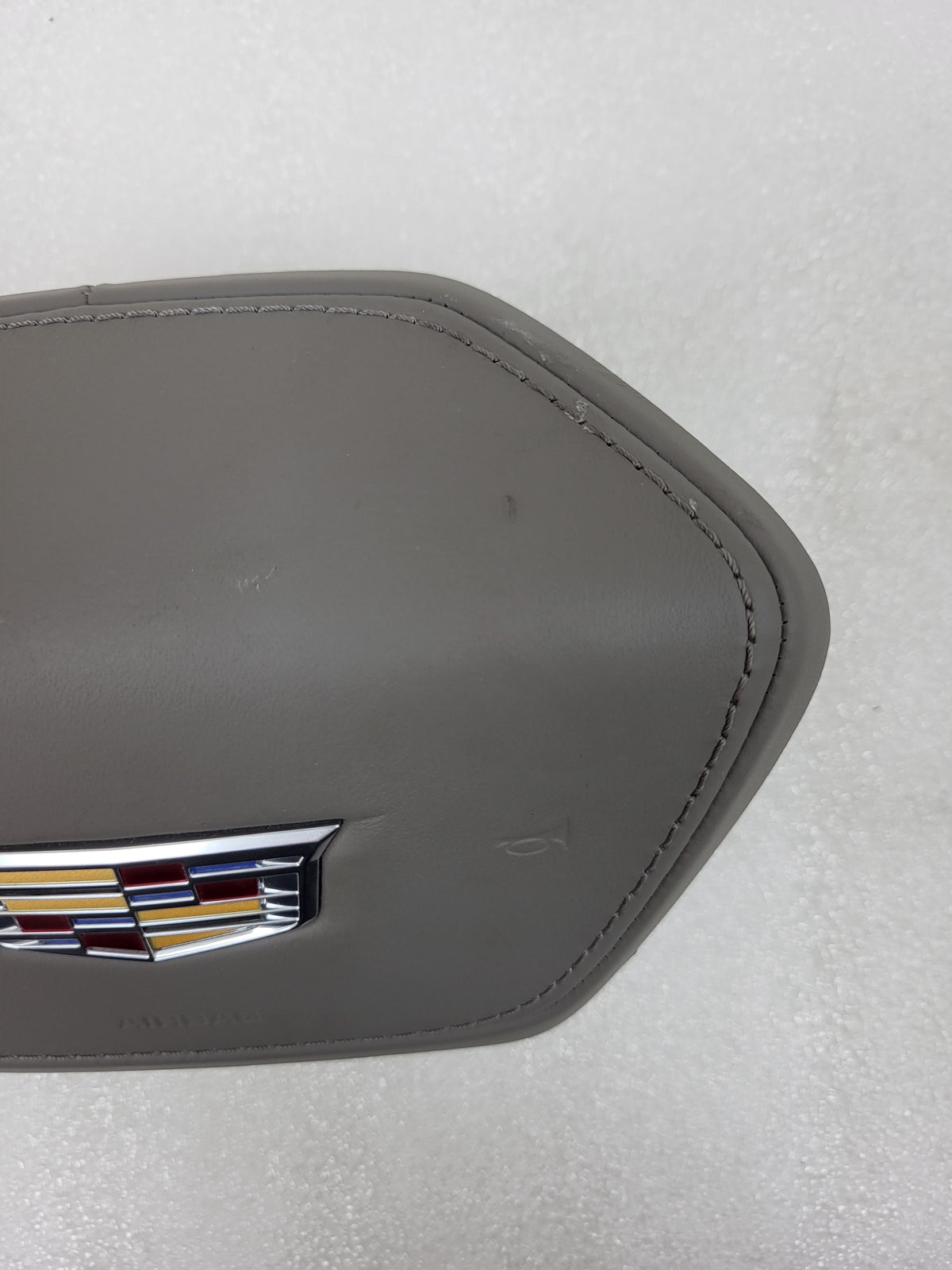 2025-2026 OEM Cadillac Escalade ESV Driver Wheel Airbag W/1 Plug Gideon Leather 85785965, photo 5