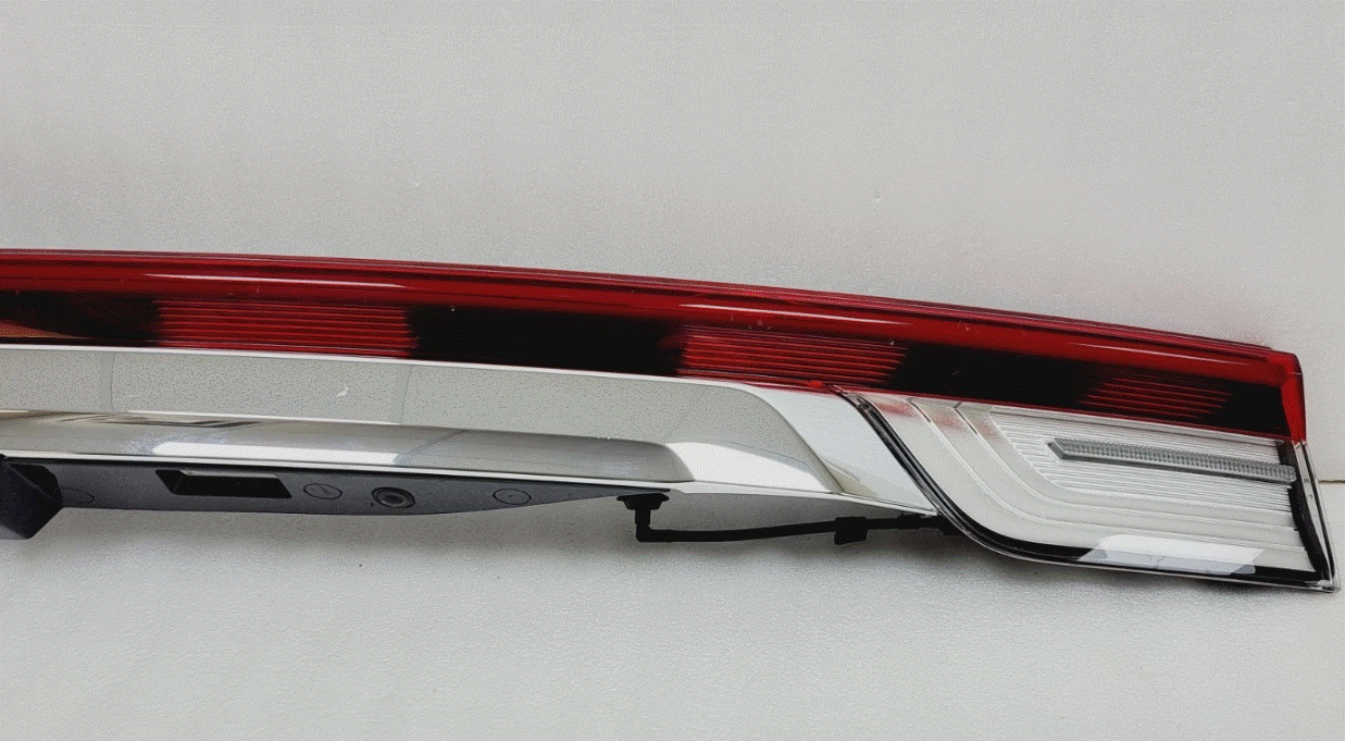 2022 2023 2024 Lincoln Navigator Rear Center Lift Gate LED Tail Light Bar w/CAMERA