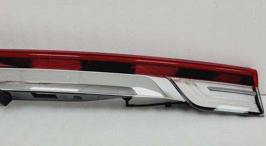 2022 2023 2024 Lincoln Navigator Rear Center Lift Gate LED Tail Light Bar w/CAMERA