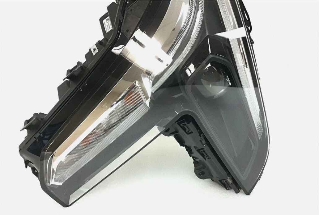 2019 2020 2021 2022 2023 Cadillac XT4 Right Side HID W/LED Headlight 84761681
