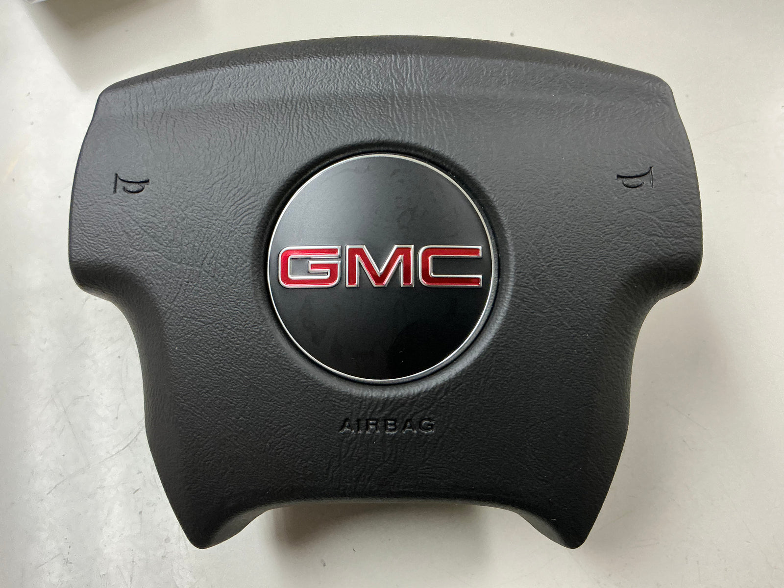 2005-2009 GMC Envoy Driver Wheel Airbag OEM Black 23349273, photo 1