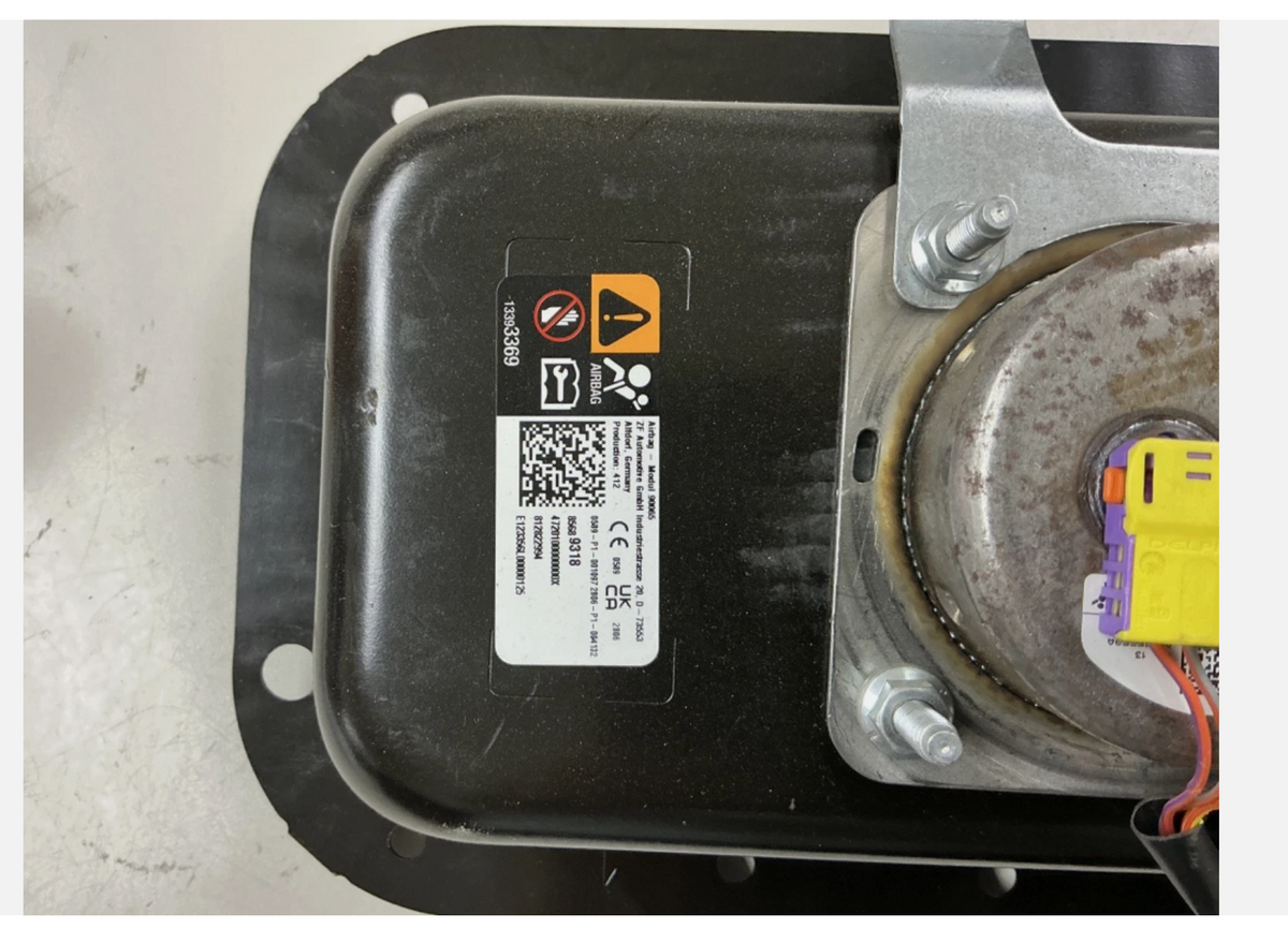 2024-2026 Chevy Traverse Front Right Side Dash Airbag WWIRE OEM 85689318, photo 3