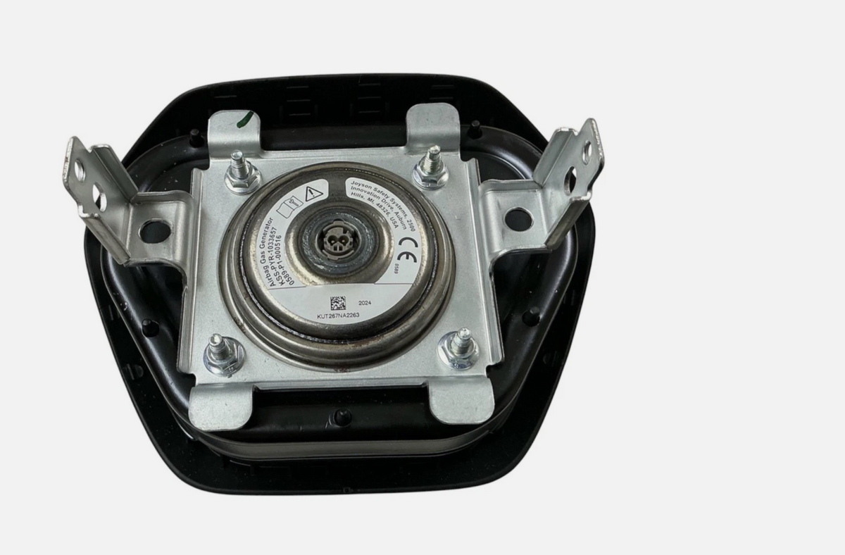 2025-2026 Cadillac Optiq Driver Wheel Airbag W/1 Plug Black 85794997, photo 2