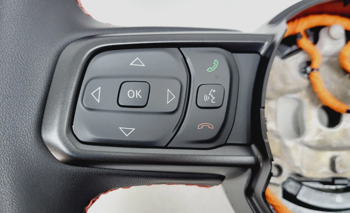 2018-2026 Jeep Wrangler JL Gladiator JT Steering Wheel w/Red Stitching 7ER751R3AD, photo 3