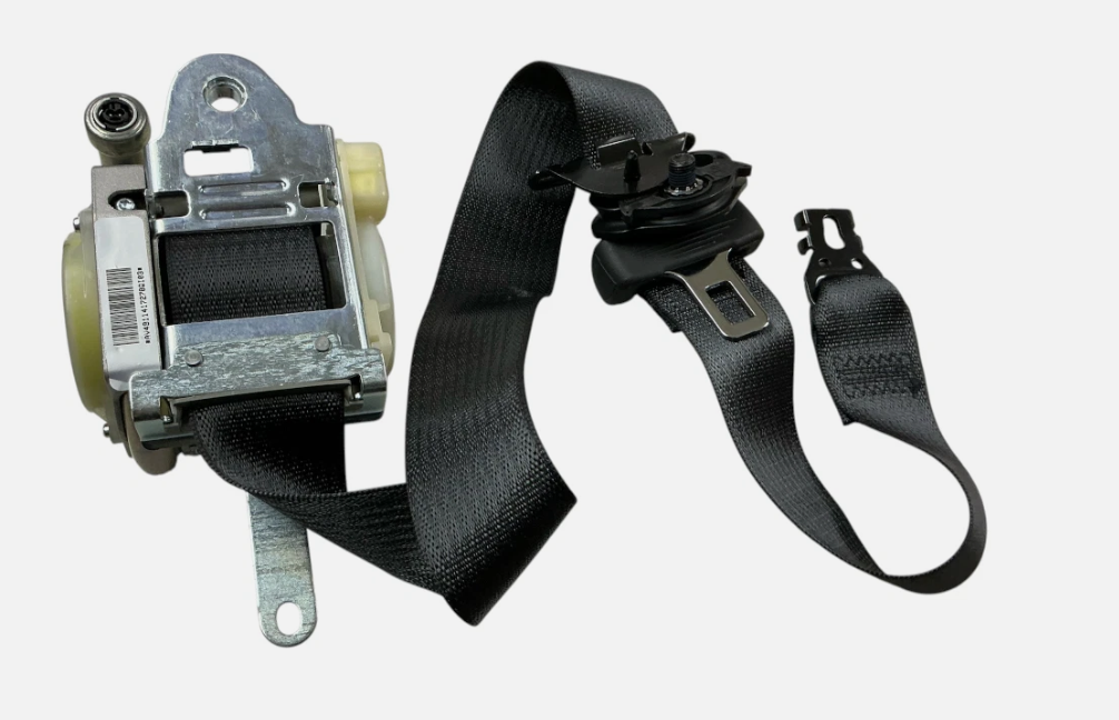 2014-2016 OEM Chevrolet Malibu Front Left Side Seat Belt Black 19332404, photo 3