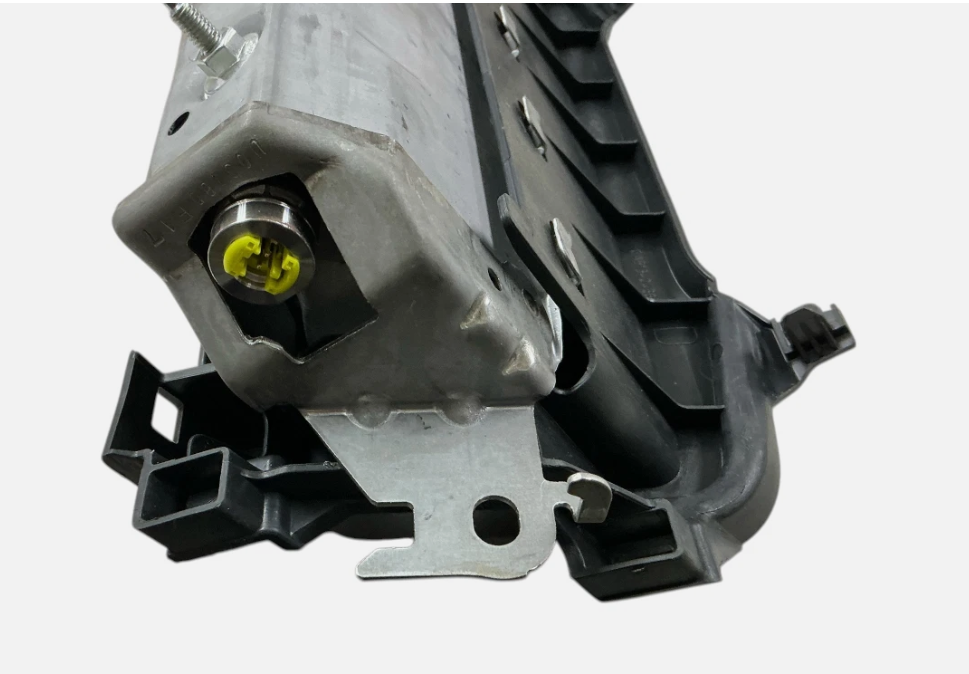 2022-2025 OEM Toyota Corolla Cross Left Side Knee Airbag Black 7390002190C0, photo 3